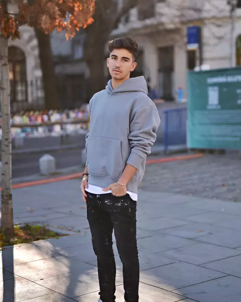 sebastian-dobrincu-32