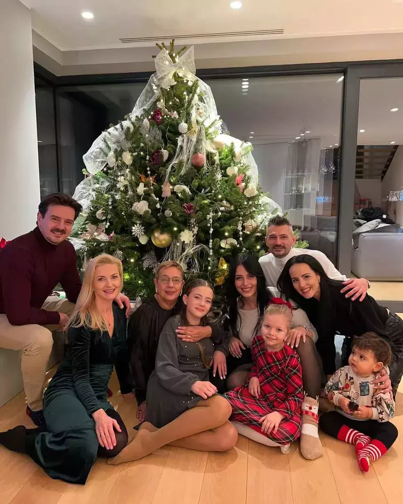 mihai-petre-familie-si-sora