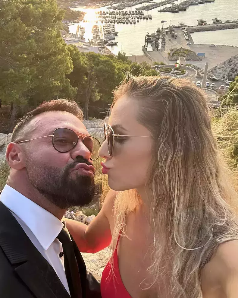 Cornel Păsat sotie1