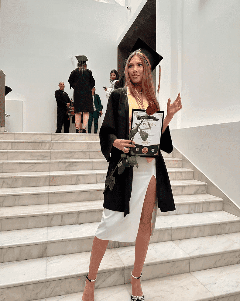 olga-gutanu-a-absolvit-universitatea-alexandru-ioan-cuza-din-iasi-in-iunie-2023