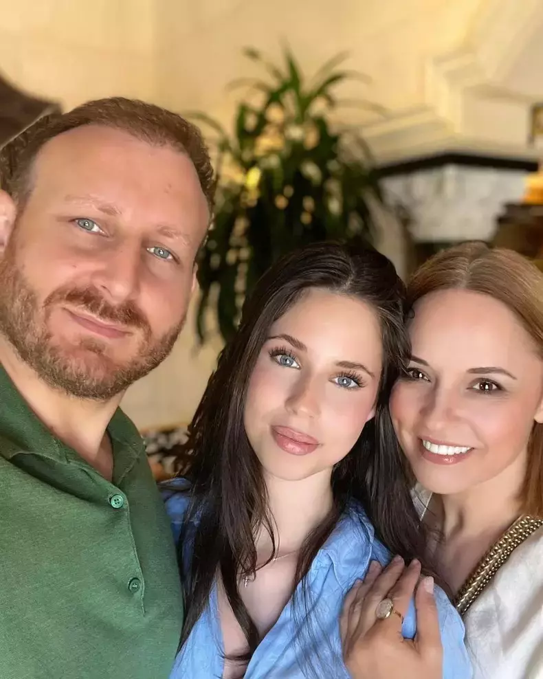 Andreea Marin și Adrian Brâncoveanu fiică