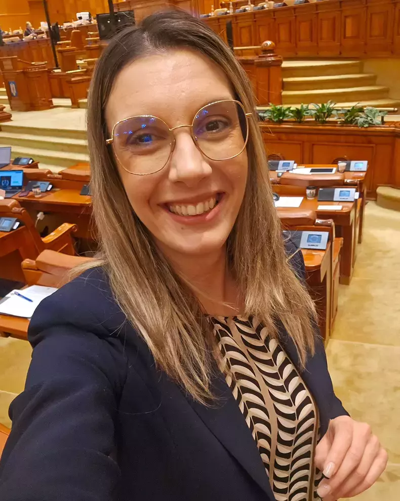 cine-este-diana-buzoianu-ministrul-mediului-4