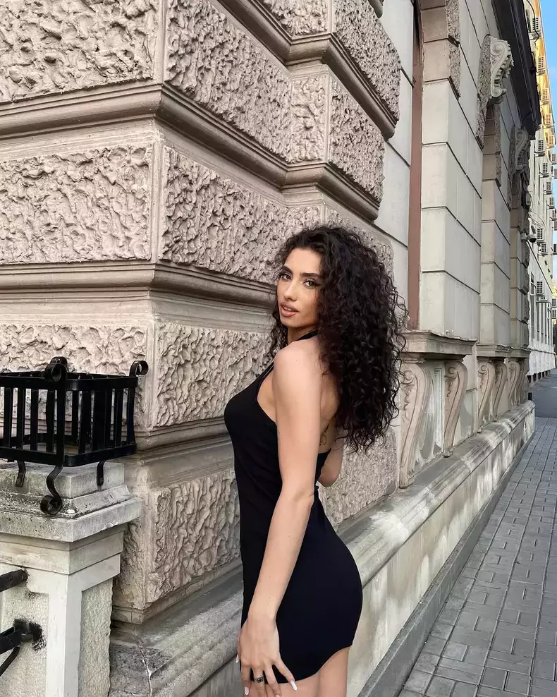 cristina-ionascu-burlacii-foc-in-paradis-pro-tv-voyo-11