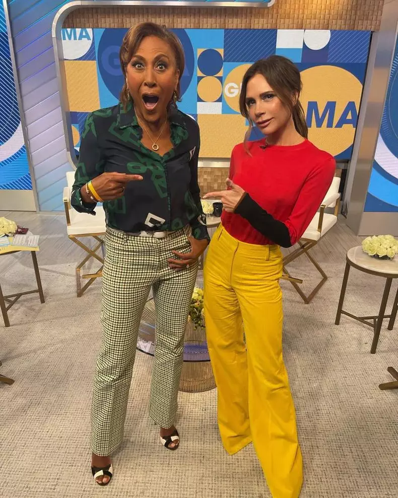 Victoria-Beckham-taxata-de-fani-dupa-ultima-aparitie-televizata.-„Ce-s-a-intamplat-cu-fata-ta-1
