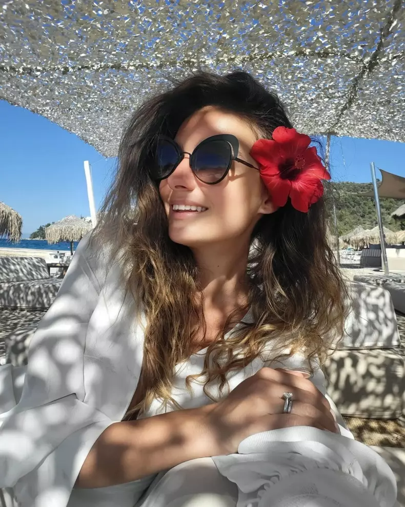 Olivia-Paunescu-292056800_591460795669267_1085649299979958070_n