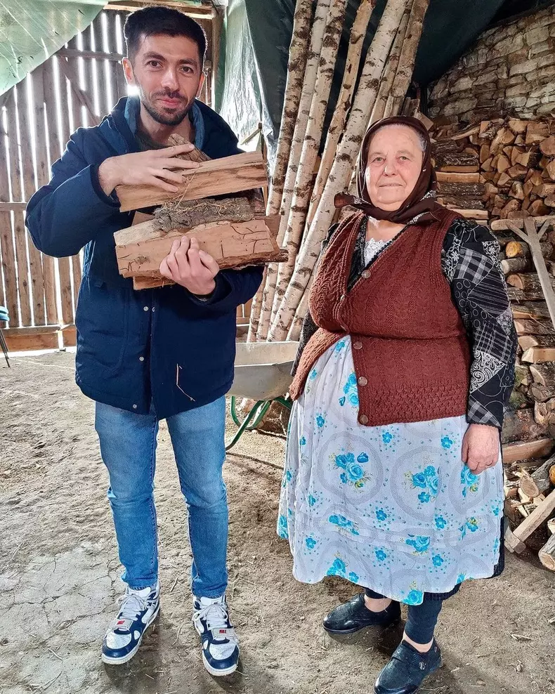Tanti-Lenuta-a-spus-cum-Mircea-Bravo-i-a-salvat-viata-2