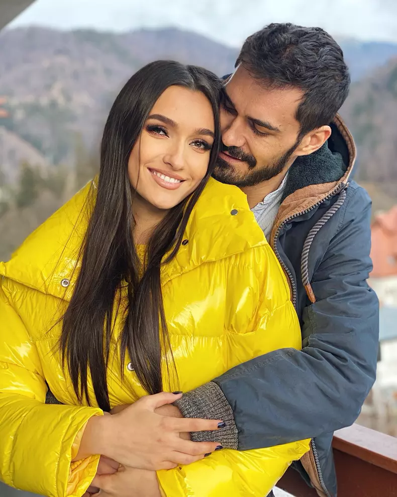 Andreea Bălan încă este căsătorită cu George Burcea. Din ce motiv nu au divorțat