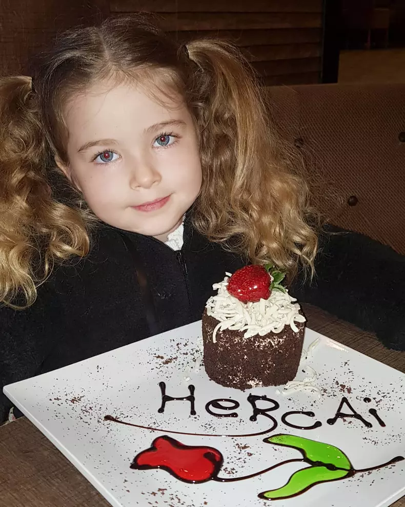 54277191_122312072246223_4682218869440786231_n