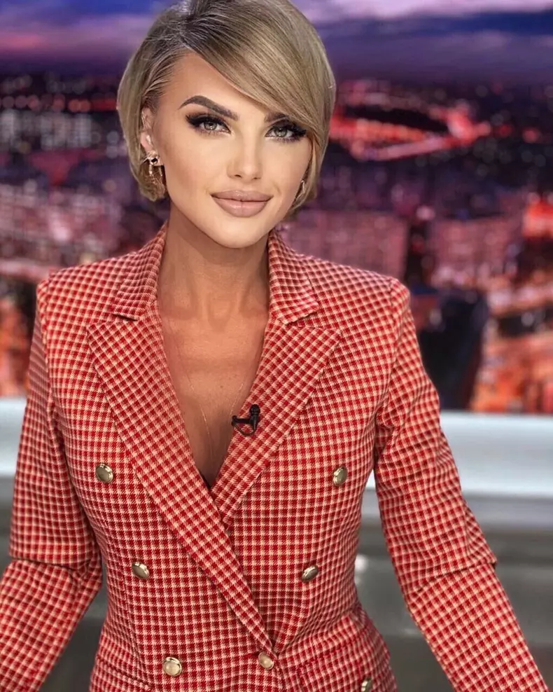 Silvia Ioniță a slăbit 10 kilograme. Cum s-a transformat prezentatoarea știrilor de la Kanal D