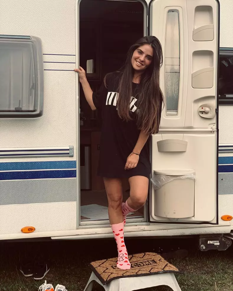 Mellina s-a îngrășat 10 kilograme (2)