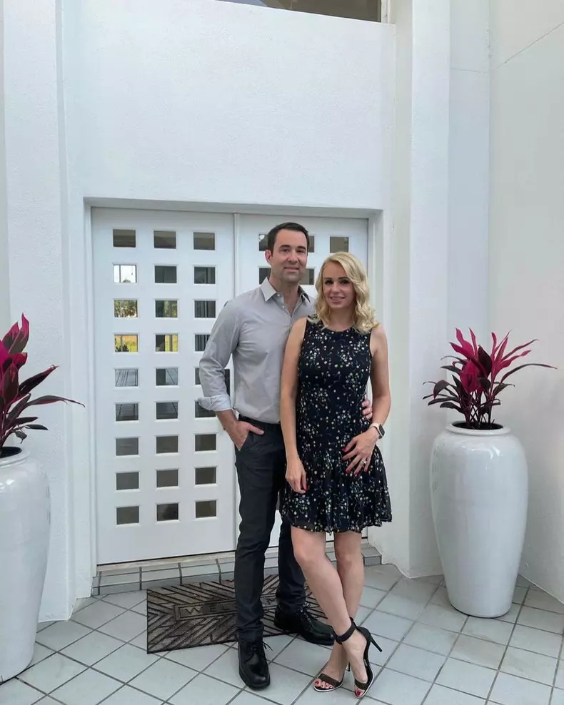 Din nou în țară. Catrinel Sandu a revenit în România, la 10 ani de când s-a mutat în America. Cine a însoțit-o (7)