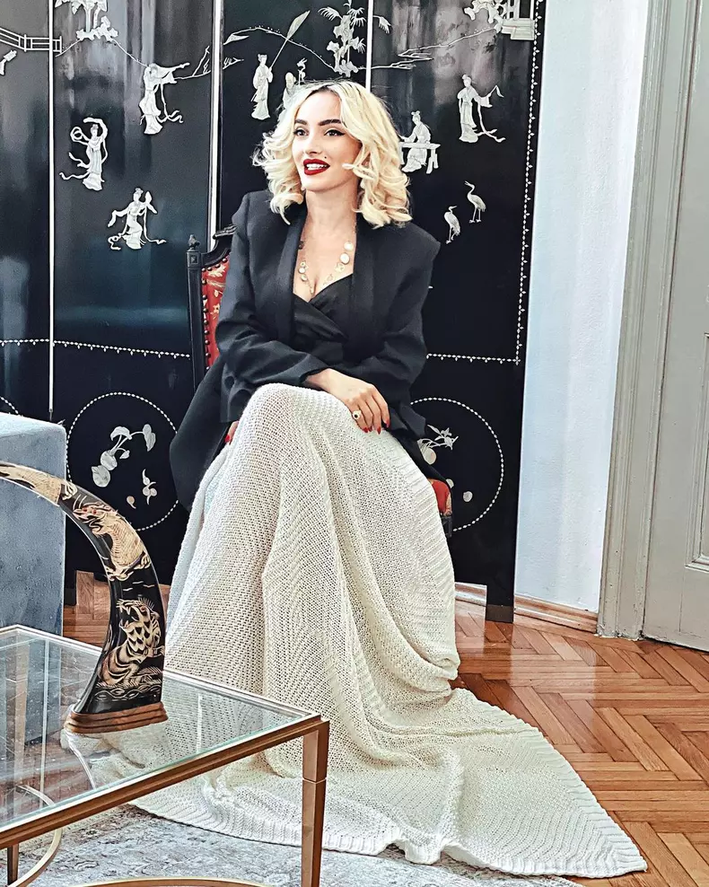 Dintr-o extremă în alta. Ana Morodan s-a îngrășat prea tare după ce a fost acuzată că e anorexică (5)