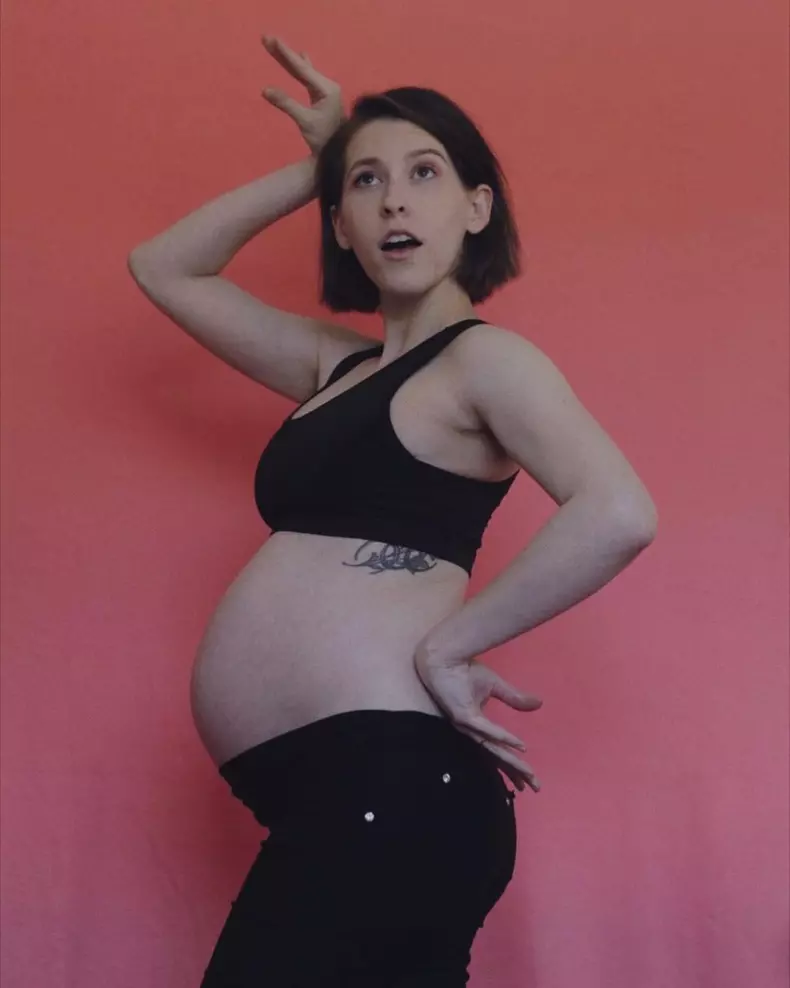 Fericire maximă pentru Eden Sher, Sue Heck din Familia Heck. Actrița așteaptă gemeni! (5)
