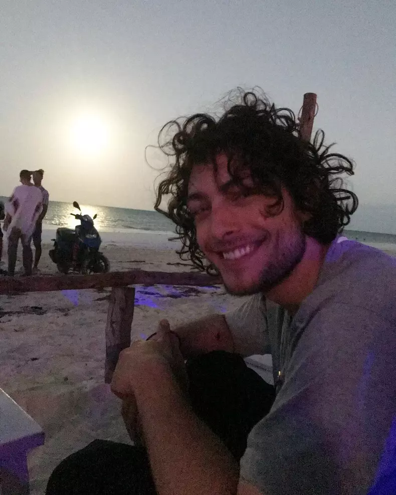 Cine este Alexandra, tânăra cu care se iubește Toto Dumitrescu (2)