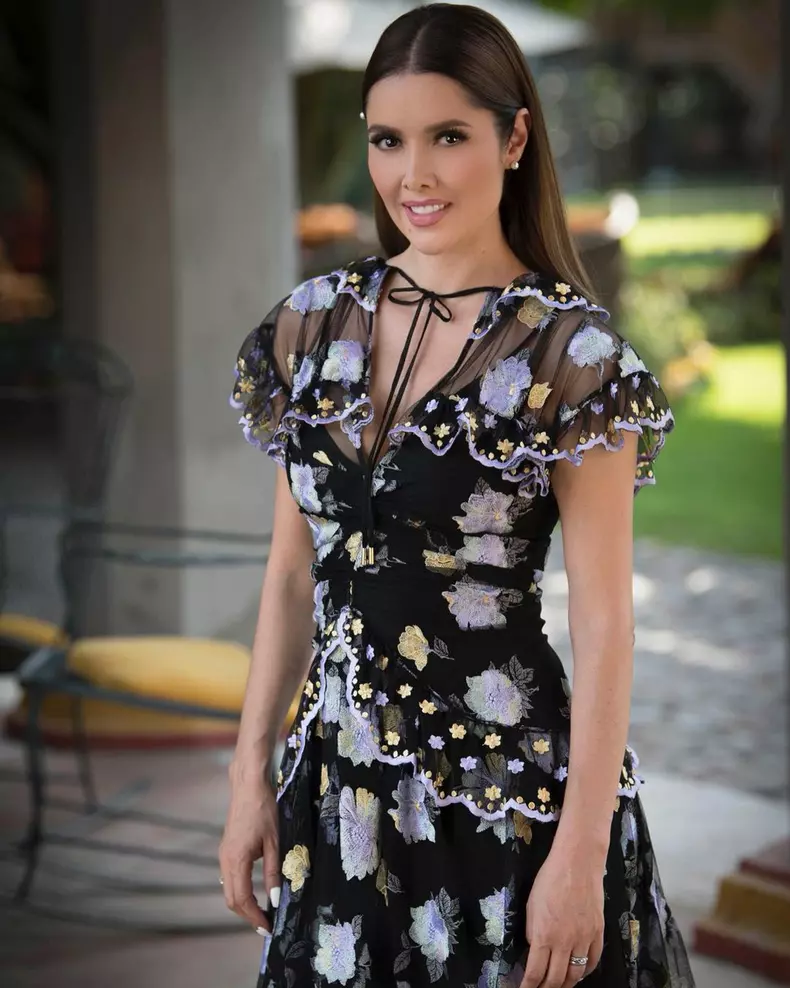 Marlene-Favela-s-a întors-la-telenovele-după-șase ani (5)