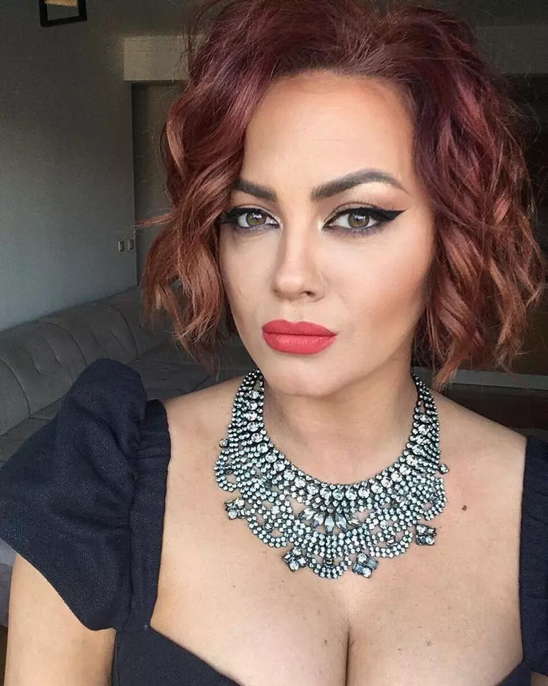 Cine este Andreea Caranda, producătoarea emisiunii Vorbește lumea. O cunoști de la Abracadabra (3)