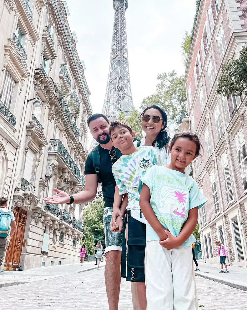 Cum răspunde Andra zvonurilor cum că ar fi iar însărcinată. Eu dau tot din casă (5)