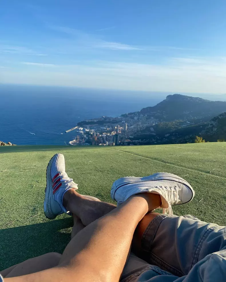 Imaginile surprinzătoare publicată de Mihaela Rădulescu online. Cum s-a pozat cu Felix Baumgartner „Bărbatul meu” (2)