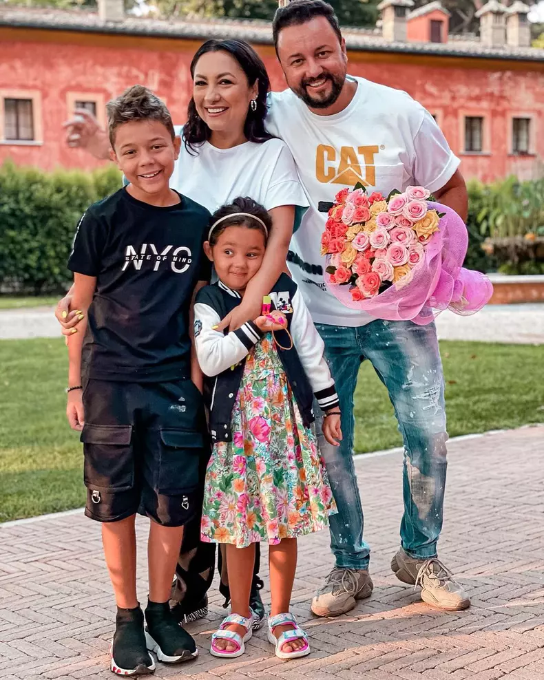 Vacanță specială și o dublă aniversare pentru Andra (6)