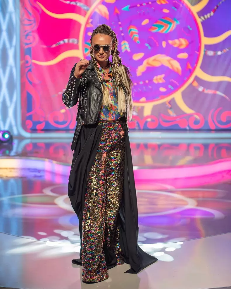 Carmen-Negoita-la-Bravo-ai-stil-6