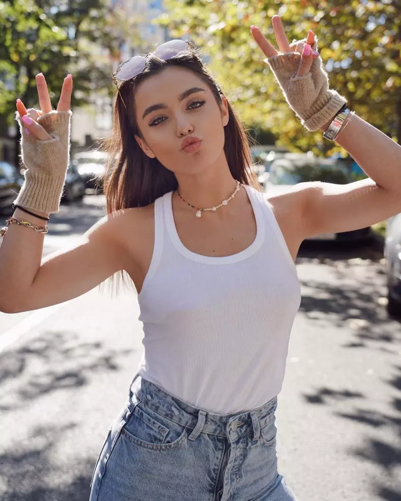 244467777_687884072169786_441096401383990167_n