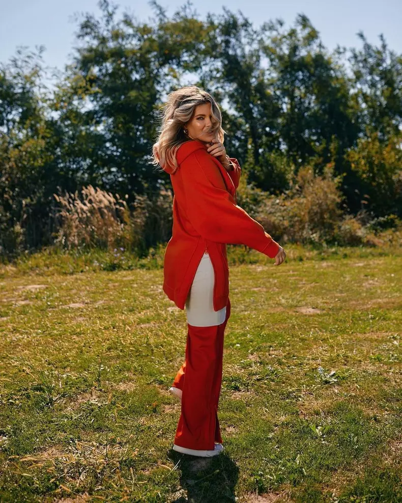 Fiica-Ginei-Pistol-si-a-lui-Smiley-imagine-de-100.000-de-like-uri.-Cum-a-fost-pozata-Josephine-3