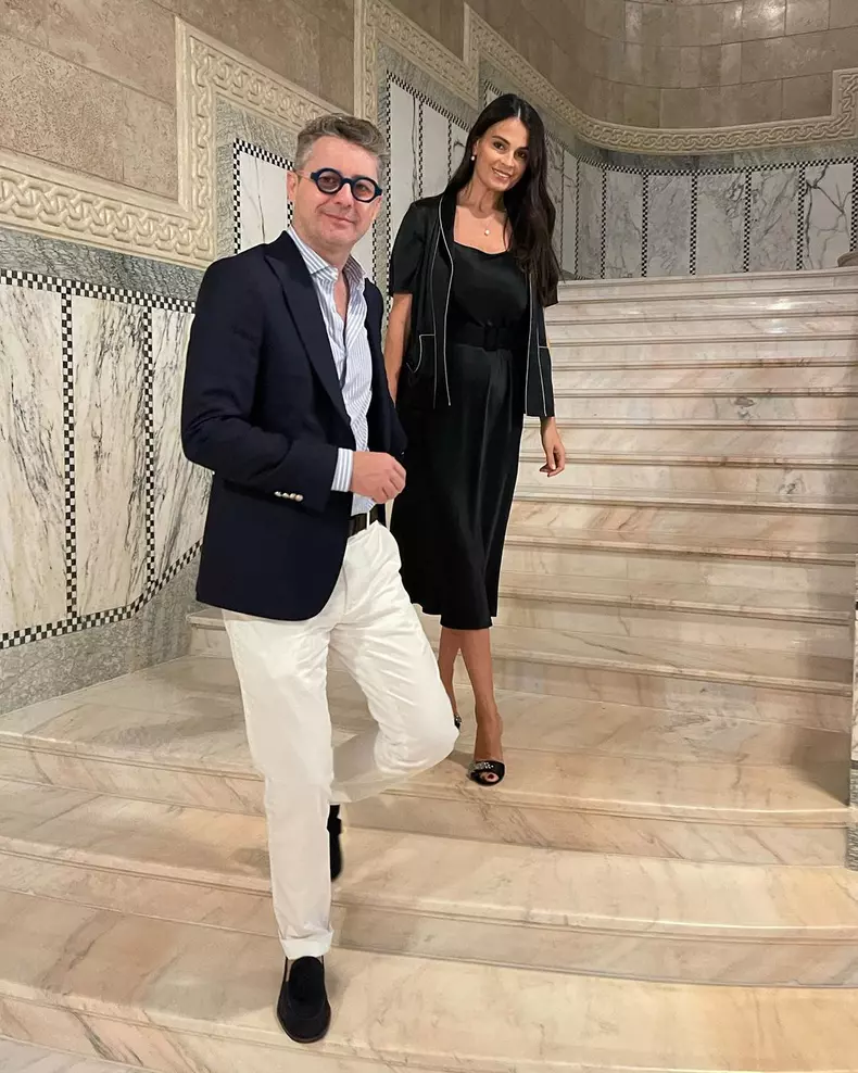 Anca-Serea-si-Adi-Sina-s-au-mutat-intr-o-vila-de-500.000-de-euro.-Imagini-din-noua-lor-casa-2