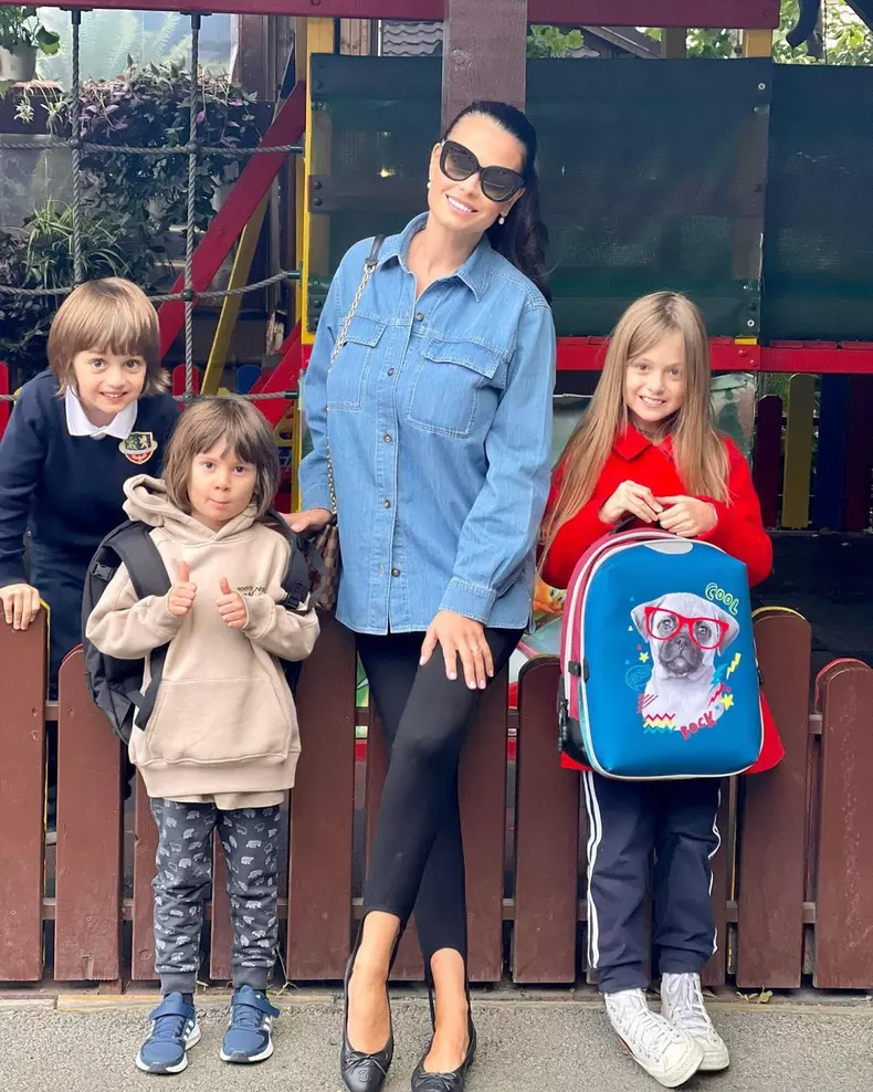 Anca-Serea-si-Adi-Sina-s-au-mutat-intr-o-vila-de-500.000-de-euro.-Imagini-din-noua-lor-casa-5