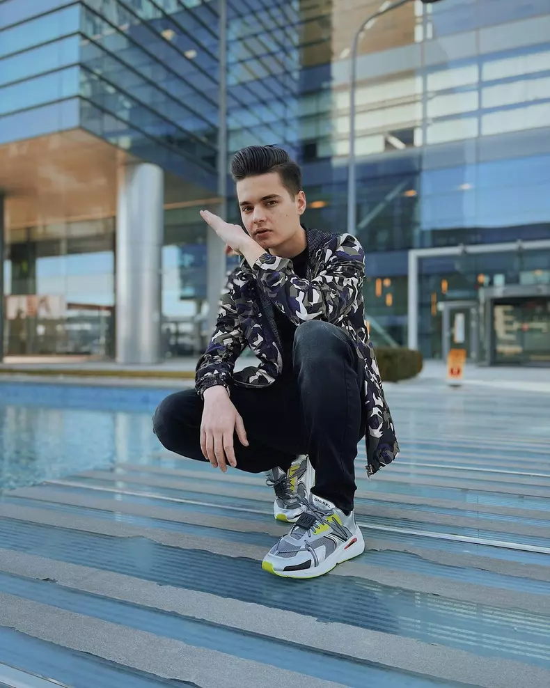 Cum-a-reusit-Selly-sa-cheltuie-25.000-de-euro-intr-o-singura-zi-2