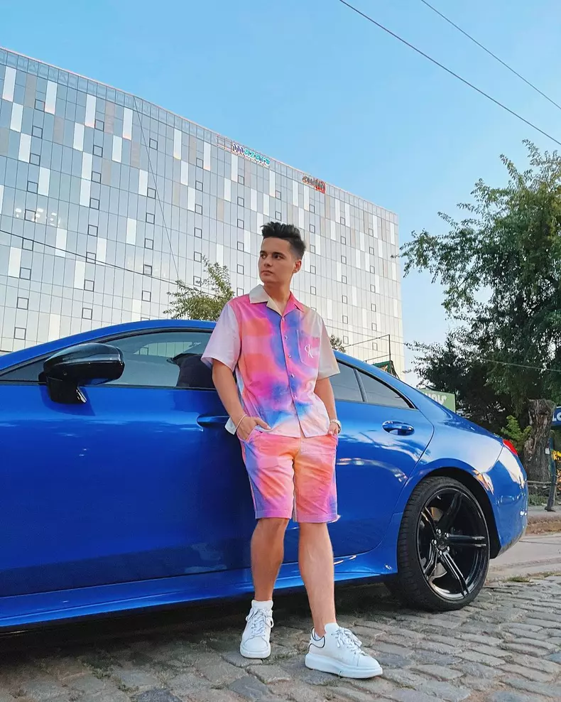 Cum-a-reusit-Selly-sa-cheltuie-25.000-de-euro-intr-o-singura-zi-7