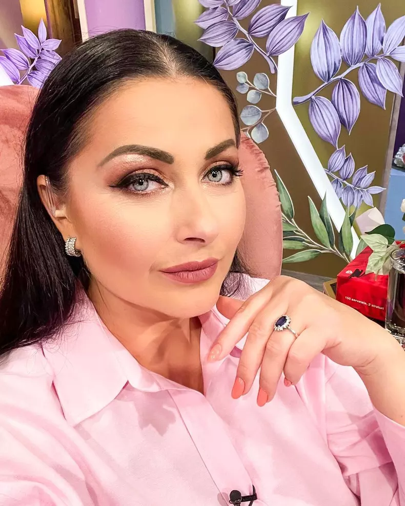 De-ce-a-ajuns-Gabriela-Cristea-la-psiholog-2