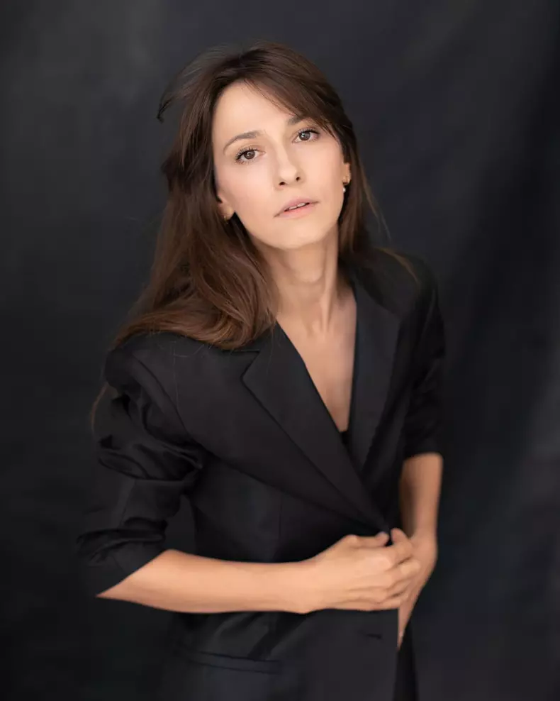 Fotografiile-adorabile-cu-Dana-Rogoz-si-cei-doi-copii-ai-ei.-„Lia-are-un-botic-de-iti-vine-sa-o-mananci-2