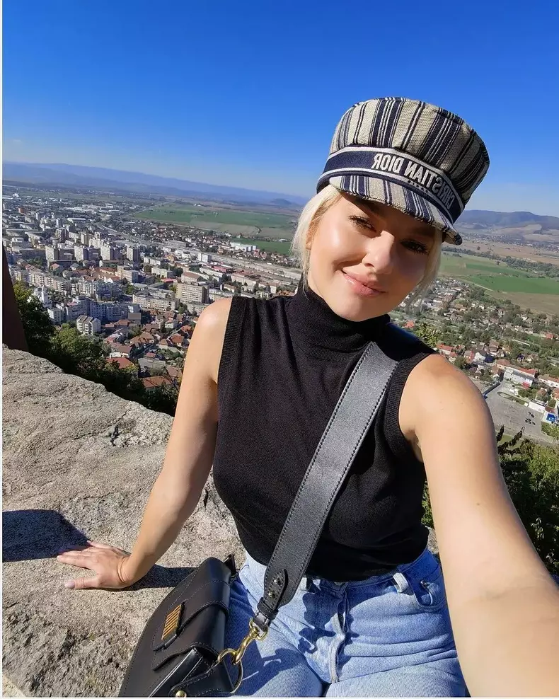 In-ce-filme-si-seriale-de-succes-a-jucat-Harlys-Becerra-iubitul-Lidiei-Buble-1