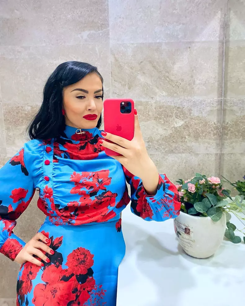 Andreea-Mantea-invitata-la-„40-de-intrebari-cu-Denise-Rifai-4