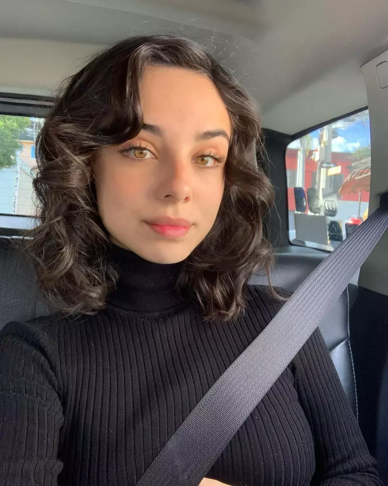 Cum-arata-astazi-fiica-regretatului-Eduardo-Palomo-Juan-del-Diablo-din-„Inima-salbatica-8