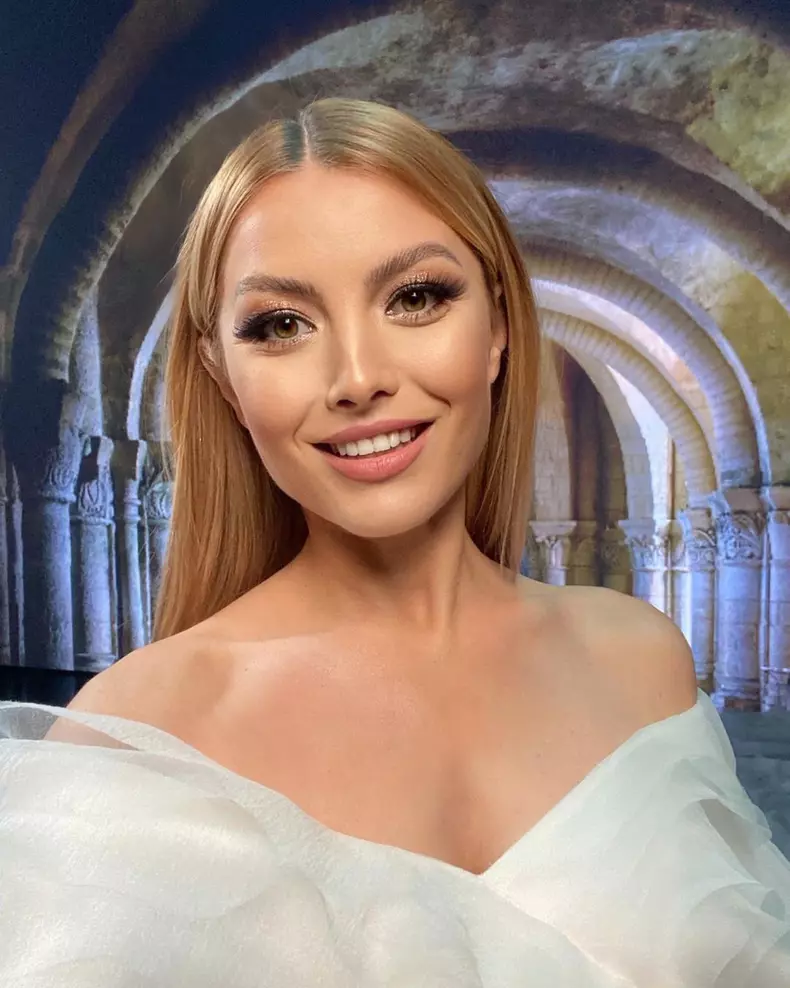 De-ce-nu-a-vrut-Elena-Gheorghe-sa-mearga-la-„Asia-Express-sau-„Survivor-6