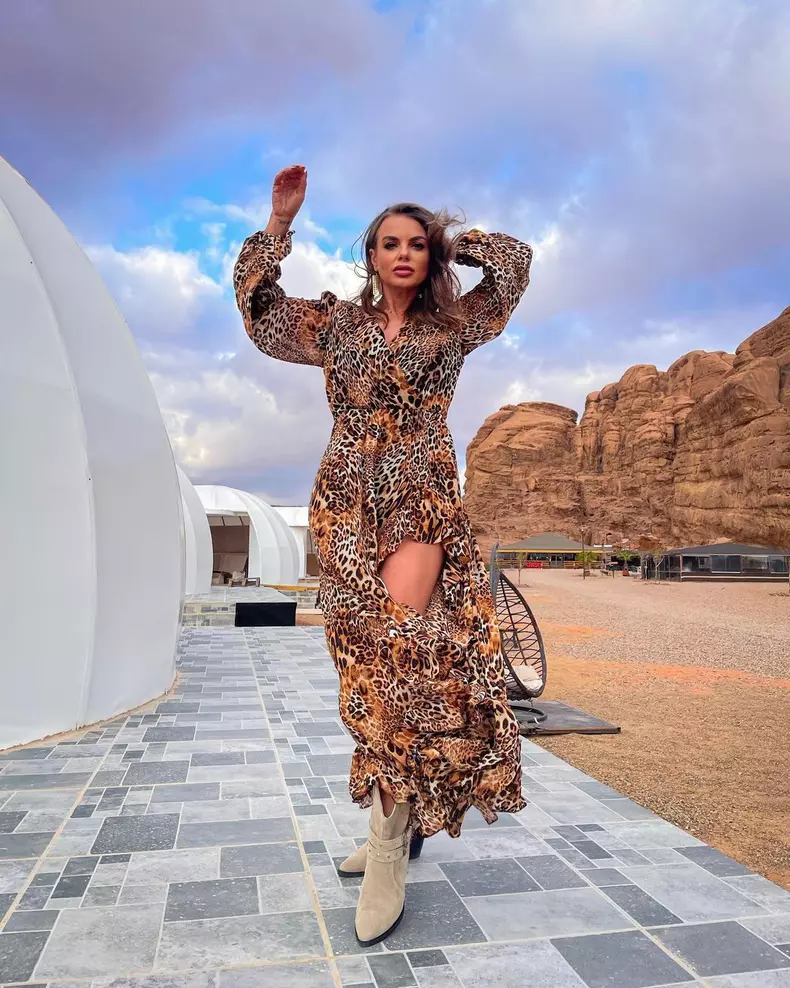 Jojo-si-Monica-Anghel-au-plecat-impreuna-in-vacanta.-4