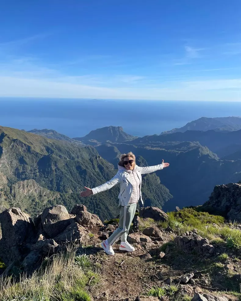 Mirela-Vaida-si-a-incarcat-bateriile-in-vacanta-din-Madeira-9