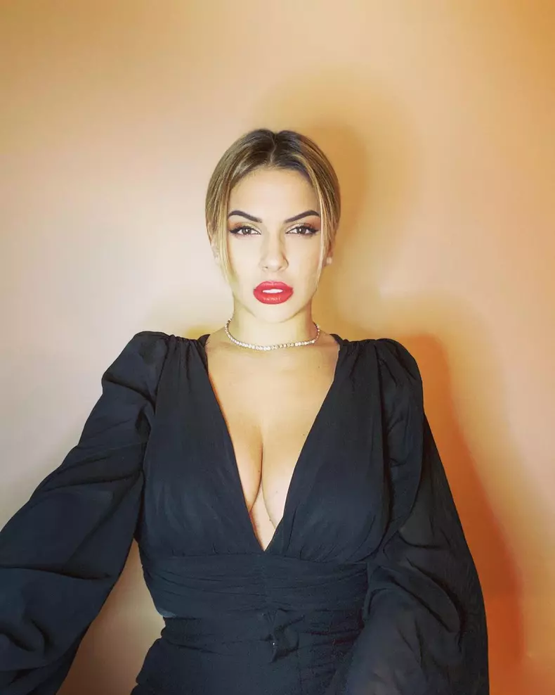 Cine-este-Tania-Alexandra.-L-a-cucerit-pe-Kanye-West-3-1