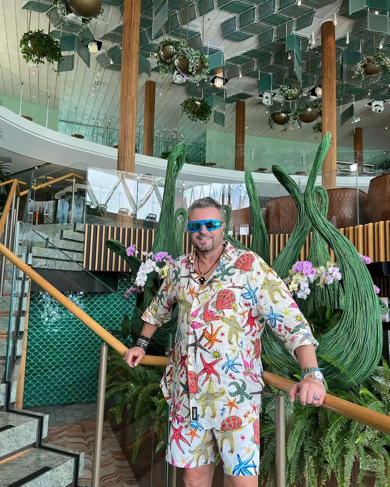 Motivul-pentru-care-Catalin-Botezatu-a-plecat-intr-o-vacanta-de-lux.-Ce-cauta-designerul-14