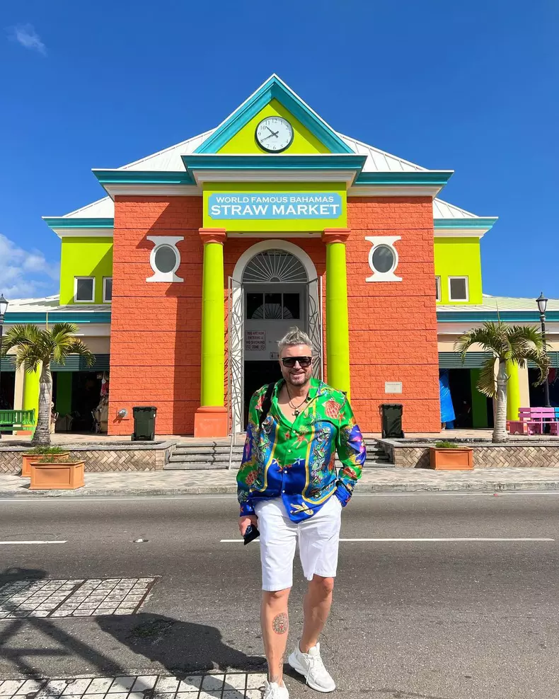 Motivul-pentru-care-Catalin-Botezatu-a-plecat-intr-o-vacanta-de-lux.-Ce-cauta-designerul-9