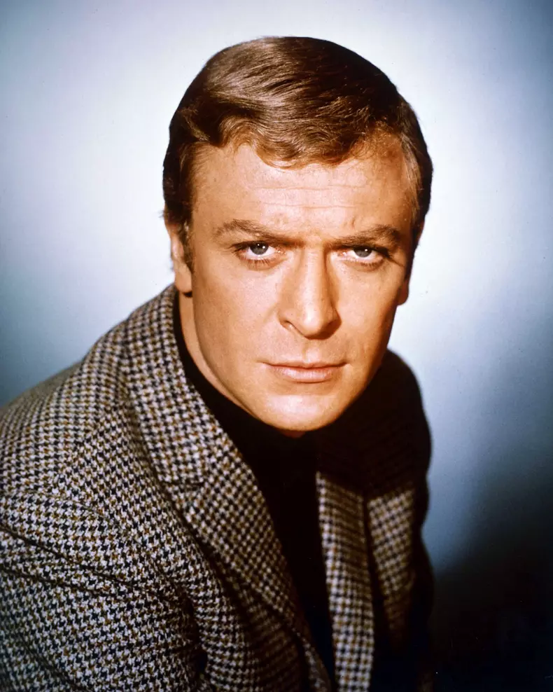 Sir Michael Caine, apariție rară la brațul soției sale, Shakira. Cum arată actorul de 89 de ani