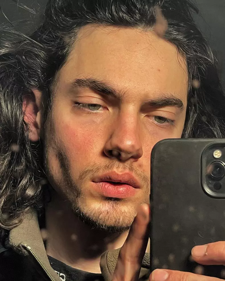 Cum-a-ajuns-un-tanar-model-din-Ucraina-de-pe-podium-pe-front-5