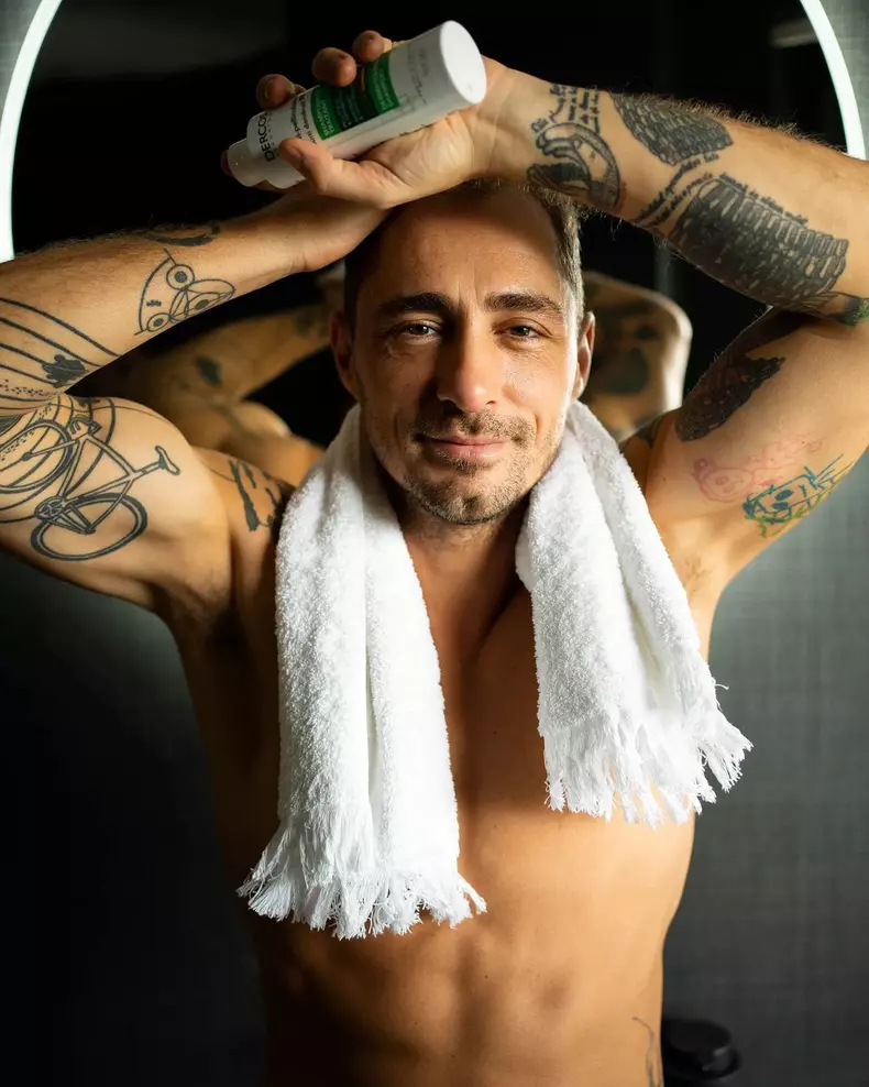 Imaginea-adorabila-prin-care-Vladimir-Draghia-a-anuntat-ca-va-deveni-tatic-pentru-a-doua-oara-1-1