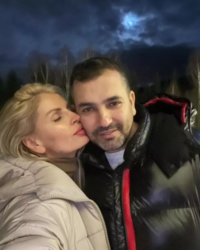 Andreea-Banica-si-sotul-ei-au-implinit-15-ani-de-casnicie-4