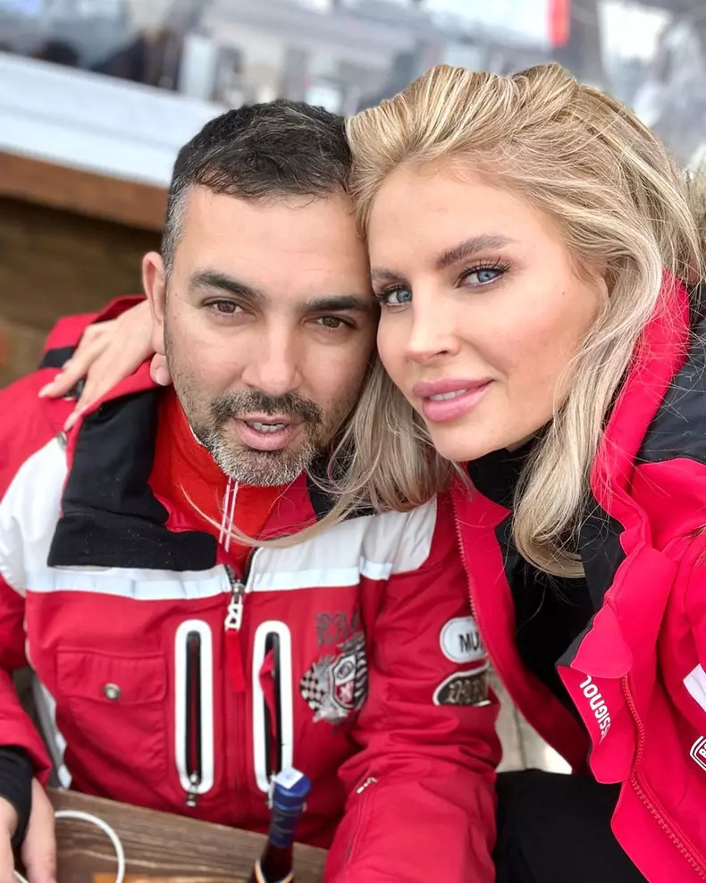 Andreea-Banica-si-sotul-ei-au-implinit-15-ani-de-casnicie-8