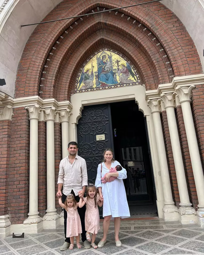 Laura-Cosoi-imagini-emotionante-cu-cele-trei-fiice-2