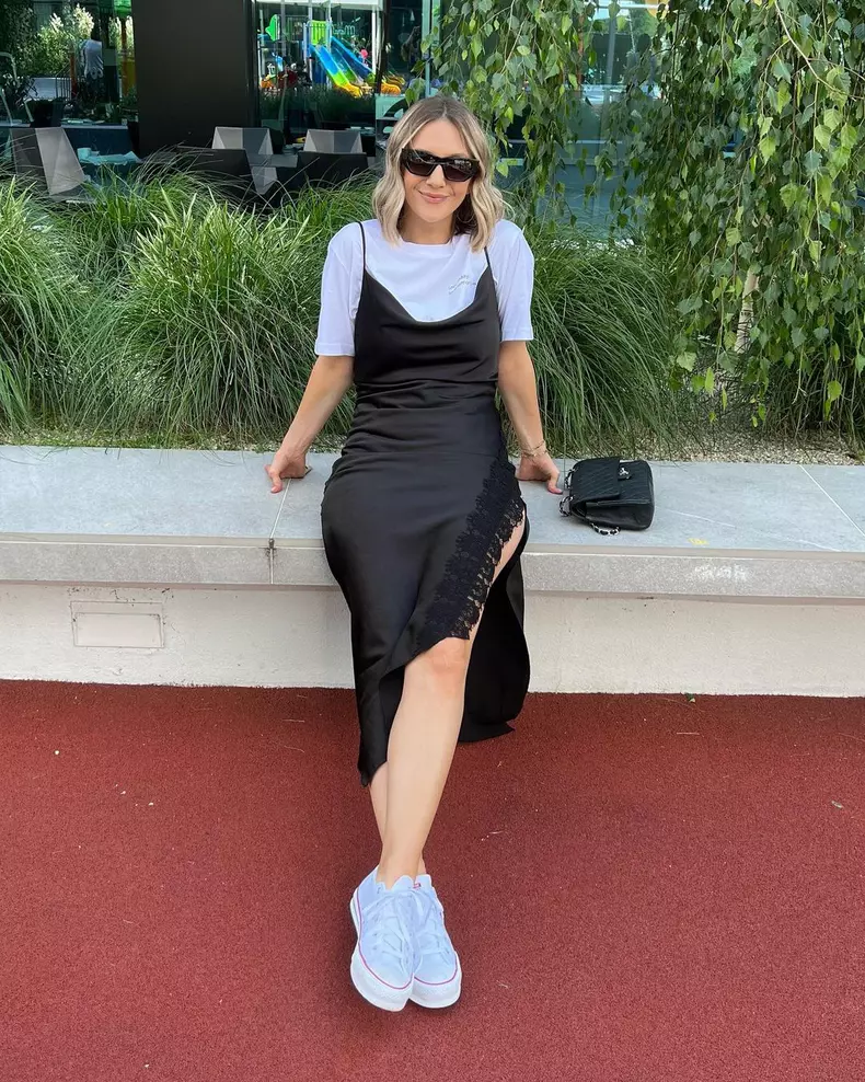 Adela Popescu a dezvăluit că ceva îi lipsește. Prin ce trece vedeta Pro TV. „Mă arde dorul”