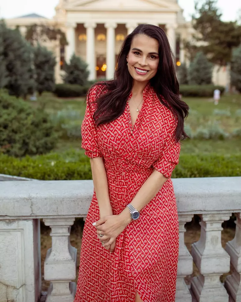 Ce-greseala-a-facut-Anca-Serea-in-direct-la-TV.-Adrian-Sina-i-a-atras-imediat-atentia-4