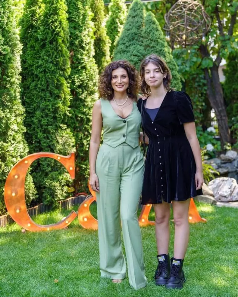 Ce-probleme-a-avut-Ioana-Ginghina-cu-fiica-ei-1